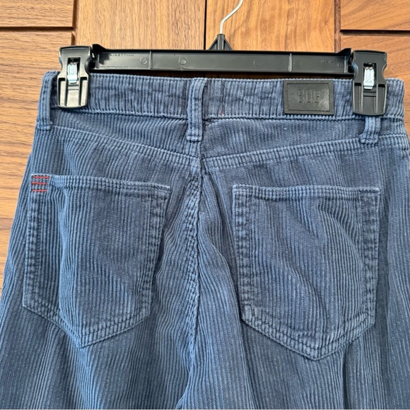 BDG EUC Mom High Rise Straight Leg Tapered Corduroy Pants Blue - Sz 24 - Picture 6 of 8